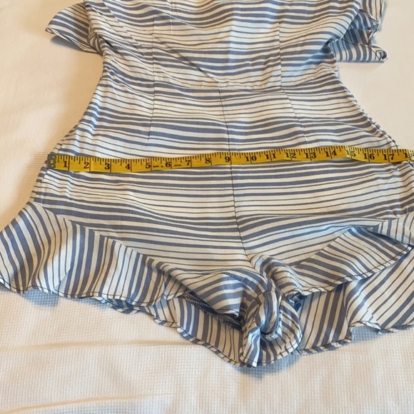 BB Dakota One Shoulder Romper Striped size 0 - Picture 8 of 12